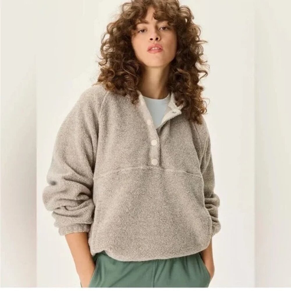 Outdoor Voices Women's Long Sleeve Snap Button Hoodie Sweater Fleece Tan/Brown M